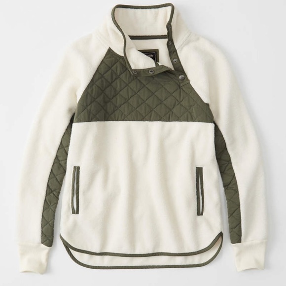 Abercrombie & Fitch Sweaters - Abercrombie & Fitch size medium snap up fleece